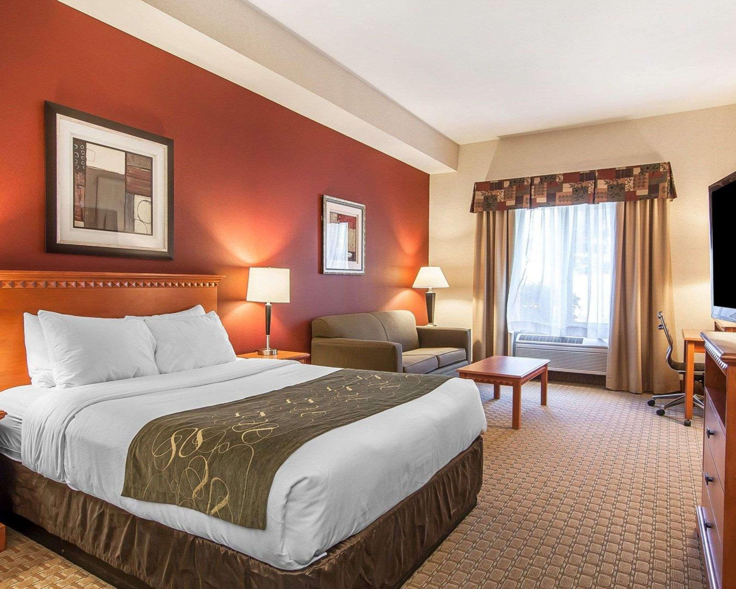 คอมฟอร์ท สวีท เรดมอนด์ แอร์พอร์ท Hotel ภายนอก รูปภาพ