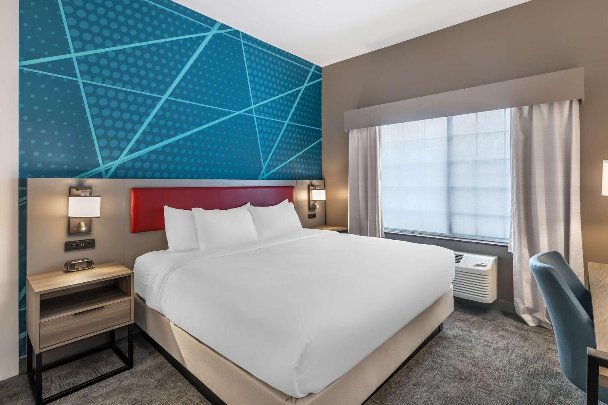 คอมฟอร์ท สวีท เรดมอนด์ แอร์พอร์ท Hotel ภายนอก รูปภาพ